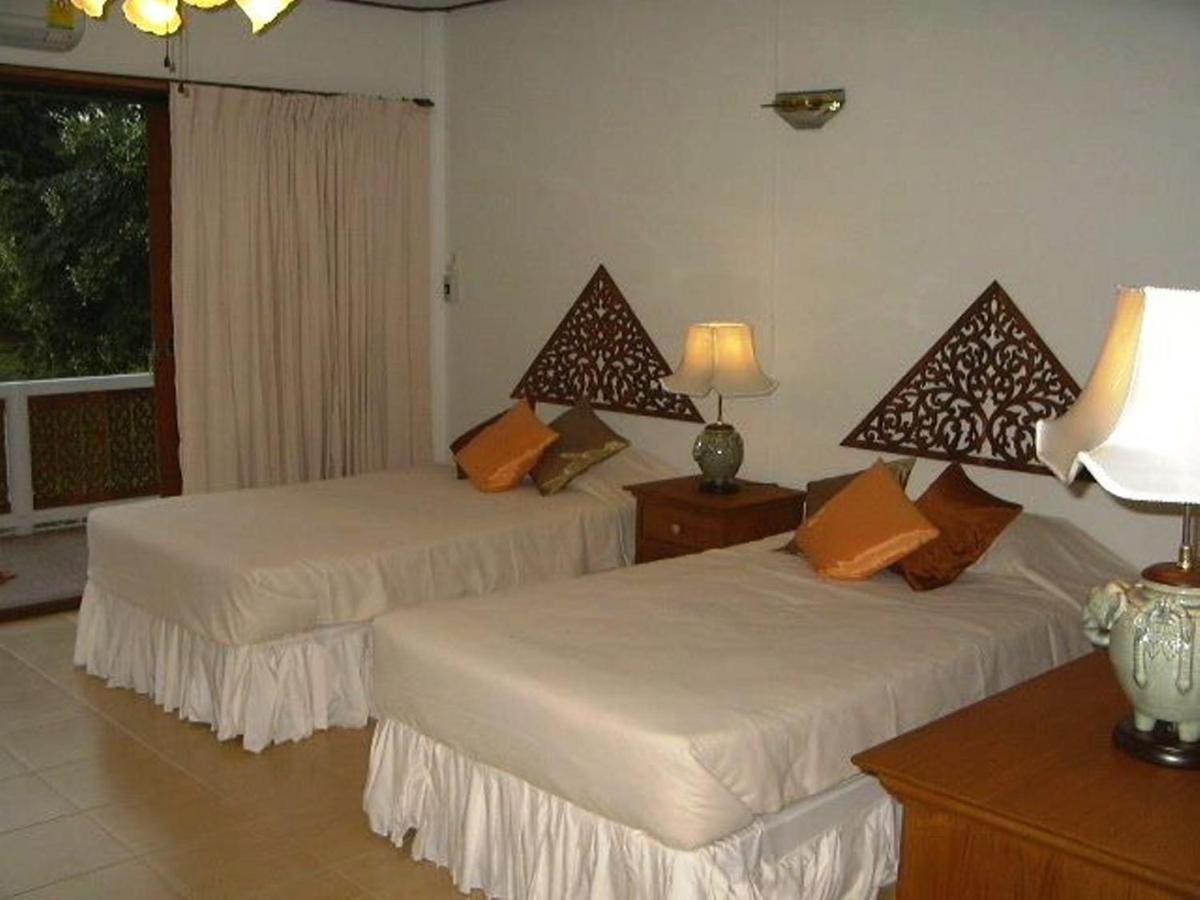 Ruen Thai Rim Haad Thang Kwian Esterno foto
