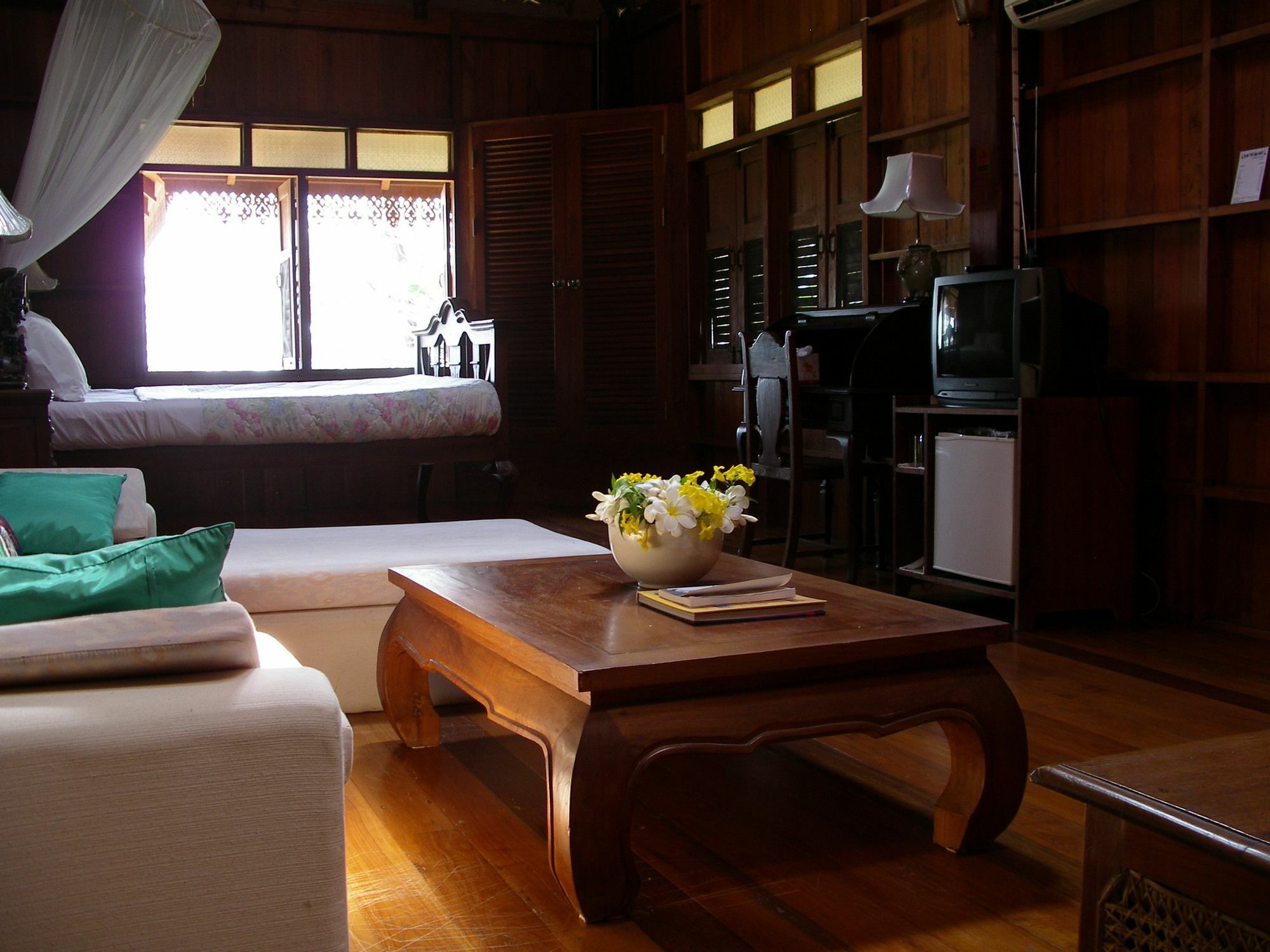 Ruen Thai Rim Haad Thang Kwian Esterno foto